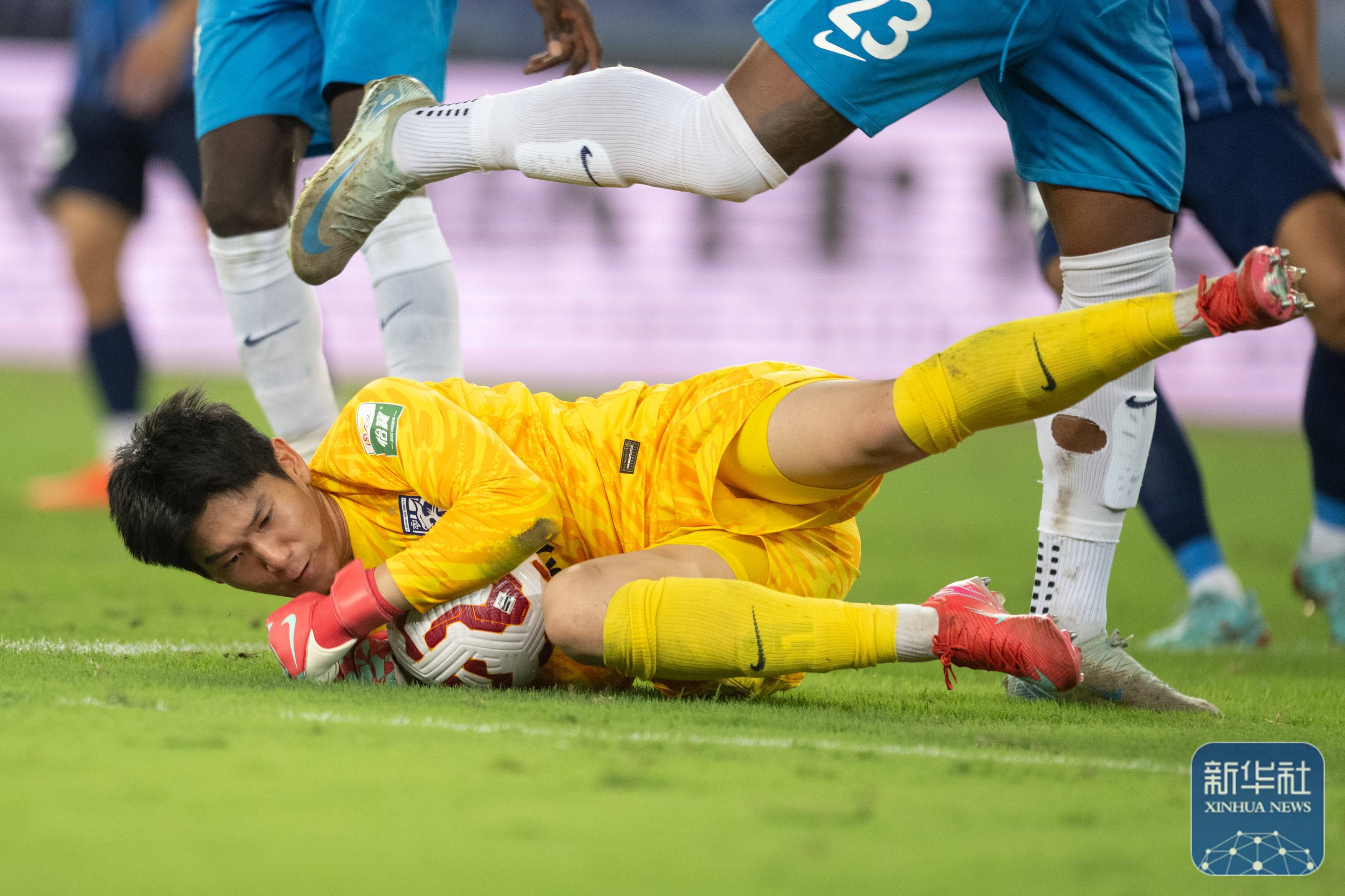 与几名潜在 与几名潜在